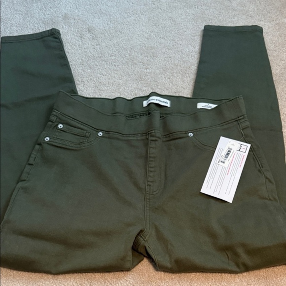 Amazon Essentials Dark Green Women's skinny pants pull on NWT 14